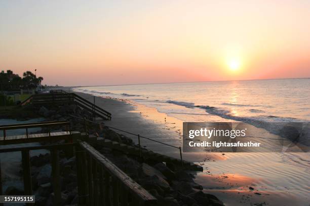 georgia sunrise on st.simons island - saint simons island stockfoto's en -beelden