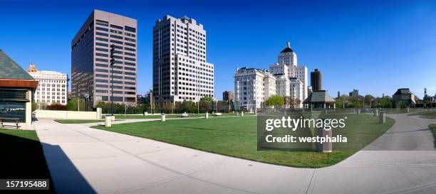 milwaukee skyline - milwaukee stock pictures, royalty-free photos & images