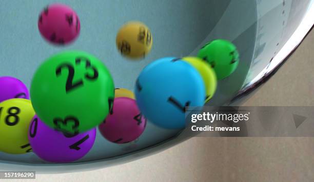 lucky zahlen - lottery balls stock-fotos und bilder