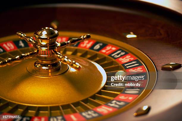 ルーレット-8 、黒色 - roulette table ストックフォトと画像