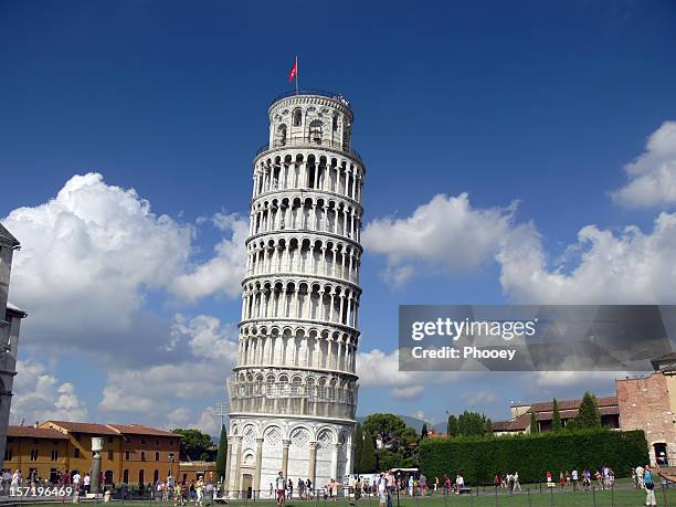 leaning tower - leaning tower of pisa stock pictures, royalty-free photos & images