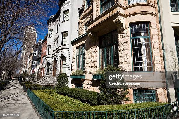 residential street, chicago - chicago suburbs stock pictures, royalty-free photos & images