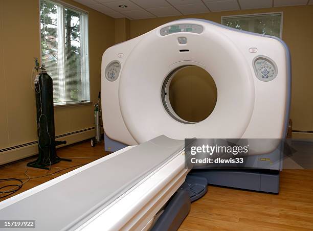 ct scanner - ct angiography stock pictures, royalty-free photos & images