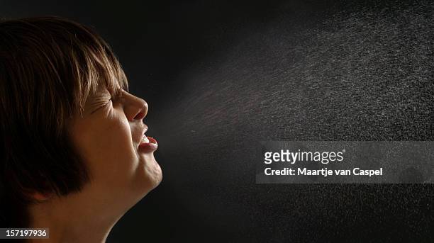 big sneeze - germs stockfoto's en -beelden