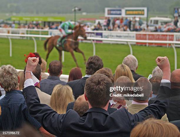 vencedor - horse racing - fotografias e filmes do acervo