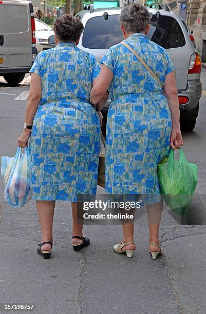 sisters - chubby granny foto e immagini stock