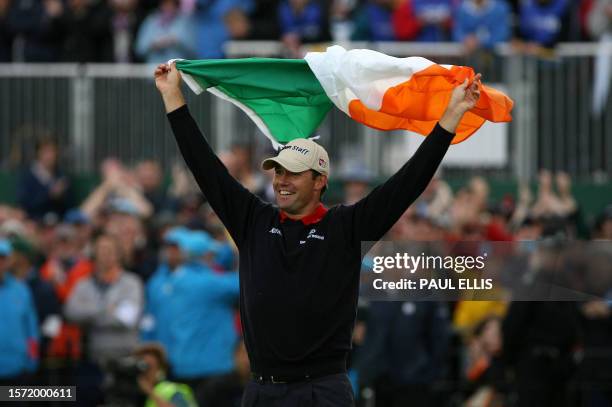 Irish Padraig Harrington celebrates after winning the 136th British Open Golf Championship at Carnoustie, Scotland, 22 July 2007. AFP PHOTO/Paul ELLIS