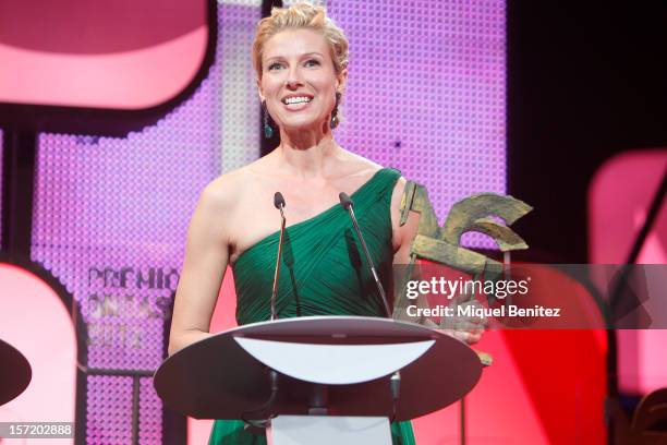 Anne Igartiburu receives an Ondas at the 59th Ondas Awards 2012 at the Gran Teatre del Liceu on November 29, 2012 in Barcelona, Spain.