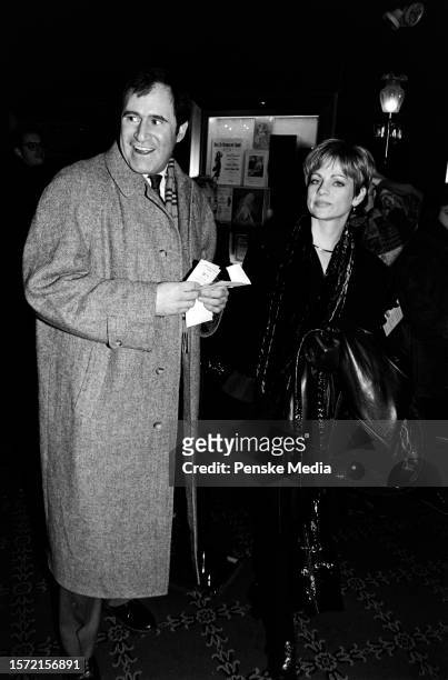 Richard Kind and Dana Stanley attend the local premiere of "Ghosts of Mississippi" at the Ziegfeld Theatre in New York City on December 8, 1996.