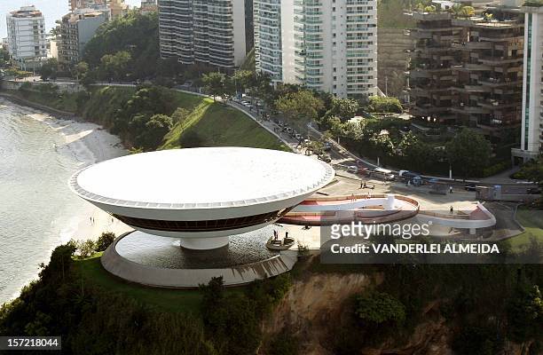 Aerial view taken on April 30, 2009 of the famous Museum of Contemporary Art designed by Brazilian architect Oscar Niemeyer in Niteroi, near Rio de...