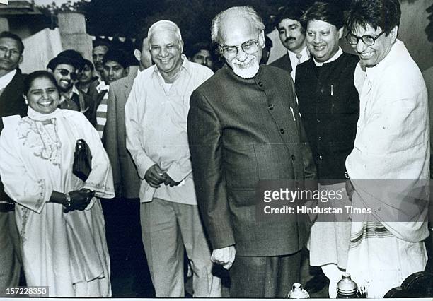 Leader Kanshi Ram with Mayawati and Prime Minister Indra Kumar Gujral with Lokdal leader Ajit Singh and Madhav Rao scindhia on the occasion of...