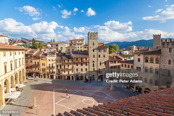 piazza grande, arezzo, val di chiana, tuscany - arezzo stockfoto's en -beelden