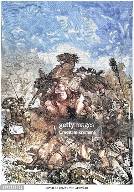 Old Engraved Illustration Of Death Of Roman Emperor Julian Julian The Apostate And Julian The Philosopher, Foto de stock