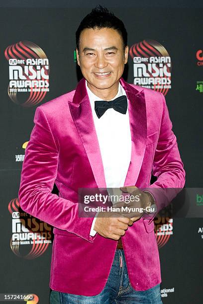 Actor Simon Yam from China attends the 2012 Mnet Asian Music Awards Red Carpet on November 30, 2012 in Hong Kong, Hong Kong.