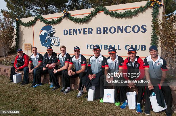 Dean Laidley, Greg Hutchison, Scott Watters, Nick Riewoldt, Lenny Hayes, Seb Ross, Sam Dunell, and Leigh Montagna of the St. Kilda Saints AFL team...