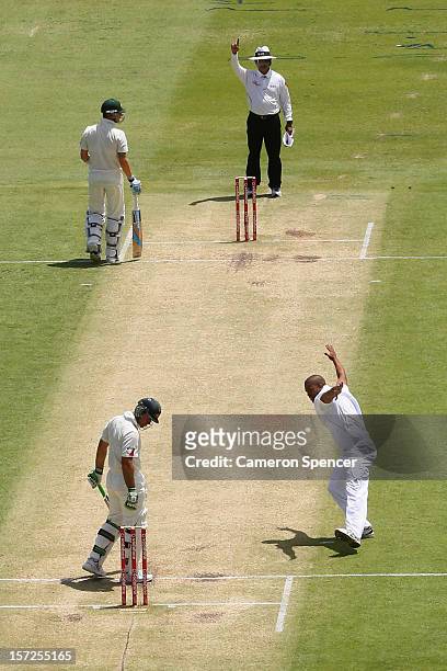 Vernon Philander of South Africa celebrates dismissing Ricky Ponting of Australia for lbw during day two of the Third Test Match between Australia...