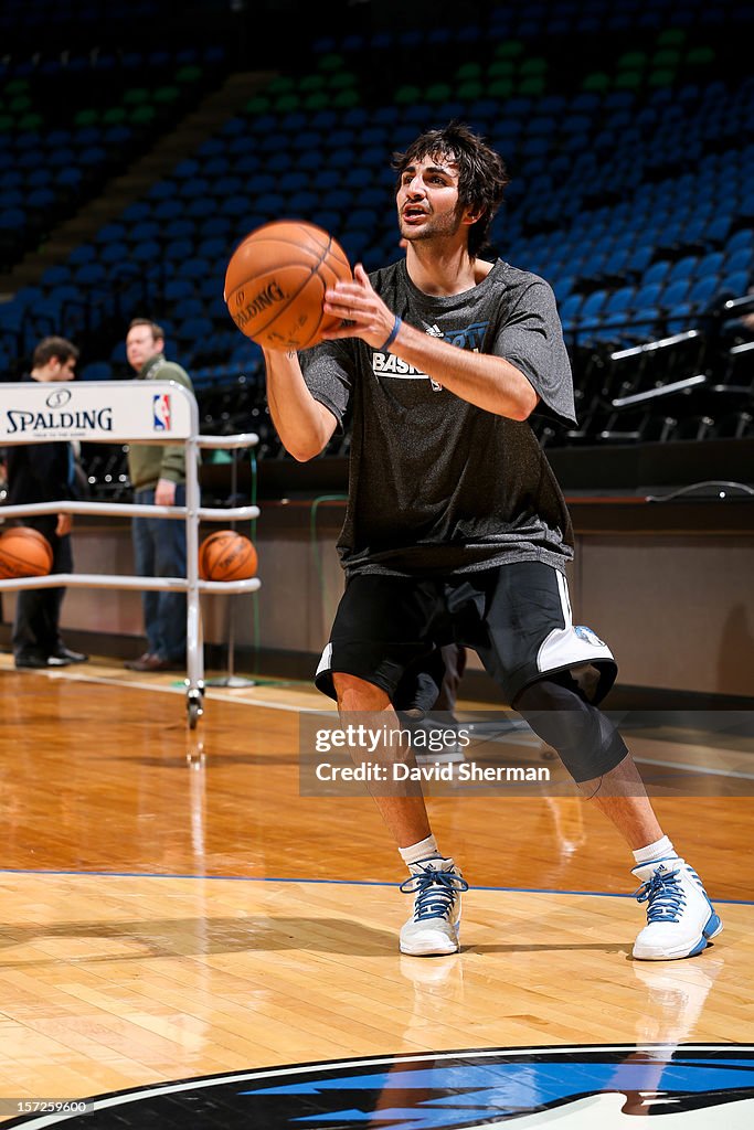 Milwaukee Bucks v Minnesota Timberwolves