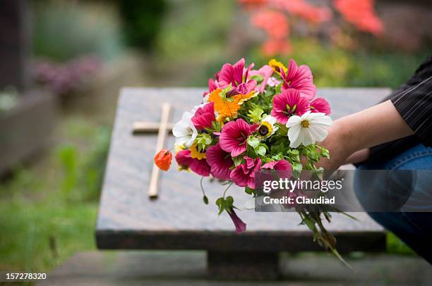 cementary - cemetery flowers stock pictures, royalty-free photos & images