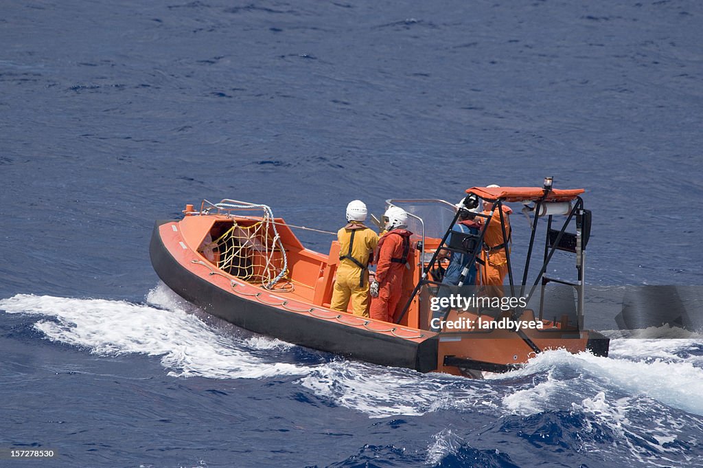 Fast Rescue Vessel (lifeboat)