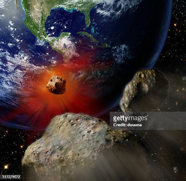 giant meteors brechenden erde vom weltraum aus - asteroid stock-fotos und bilder