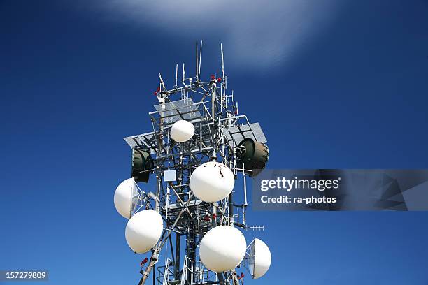 antenna - microwave tower stock pictures, royalty-free photos & images