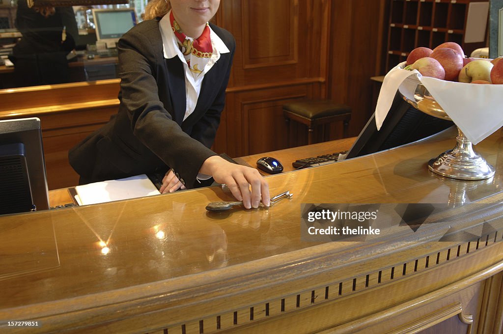 Hand-over of keys in a hotel