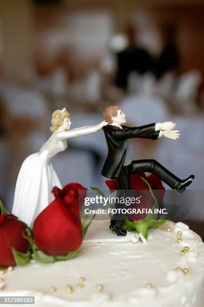 bride & groom - runaway groom stock pictures, royalty-free photos & images