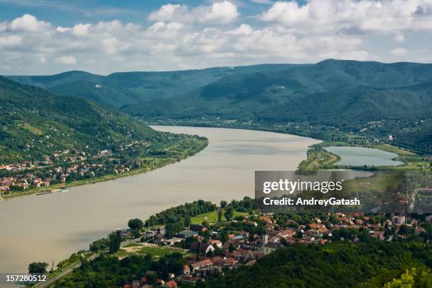 danube river bend, hungary - hungary countryside stock pictures, royalty-free photos & images