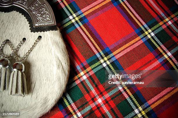 cultura escocesa - falda escocesa fotografías e imágenes de stock
