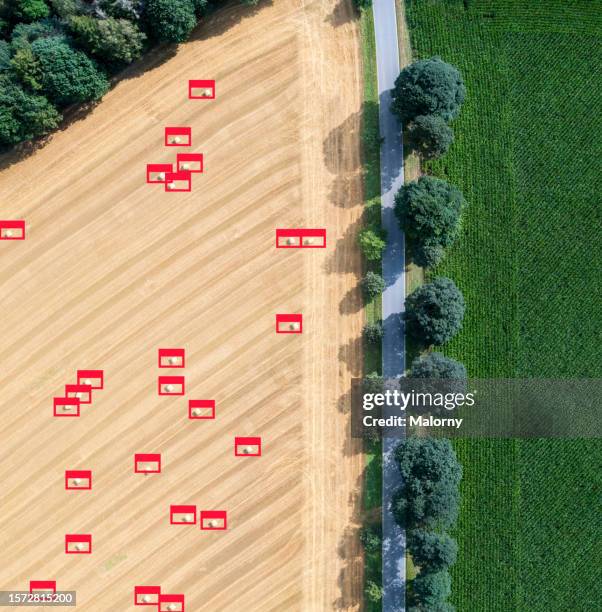 ai surveillance and analyzation of an agricultural field. - thüringen landschaft stock-fotos und bilder
