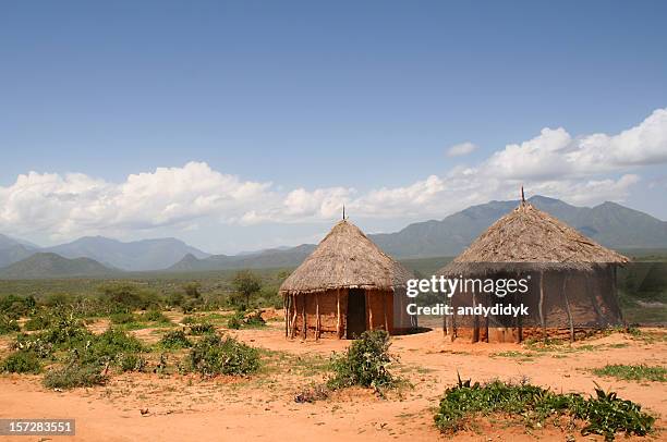 casa de lama 01 - barraca imagens e fotografias de stock