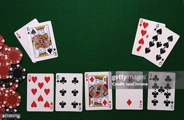 mesa de poker interface - cartas na mão imagens e fotografias de stock