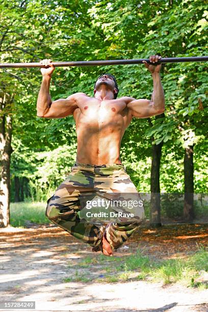 Army Pull Up Routine Military Pull Up Photos and Premium High Res Pictures - Getty Images