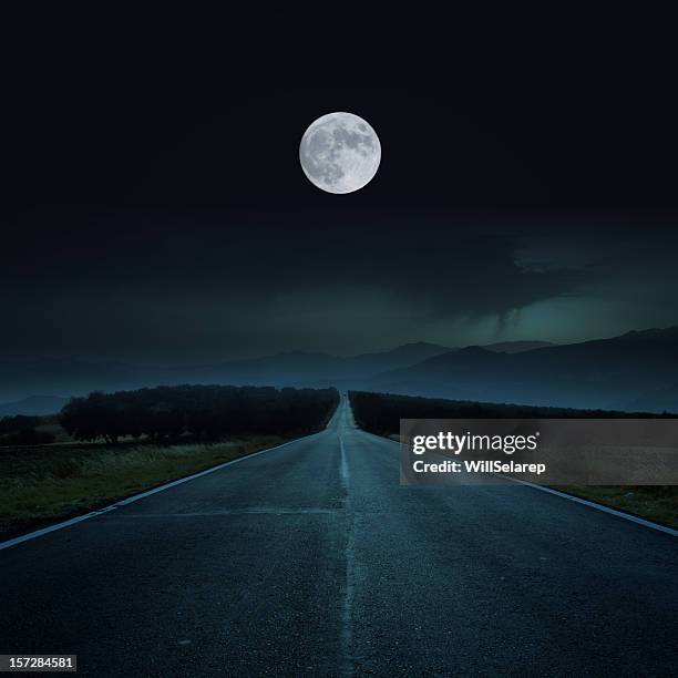 road by night - road night stock pictures, royalty-free photos & images