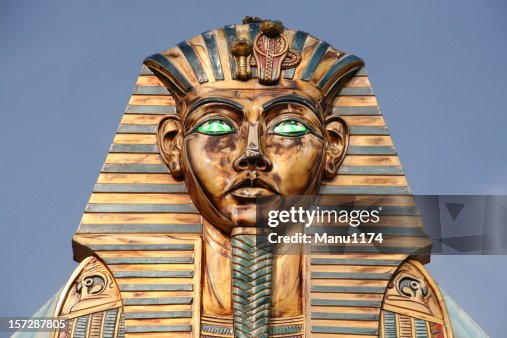 pharaoh statue