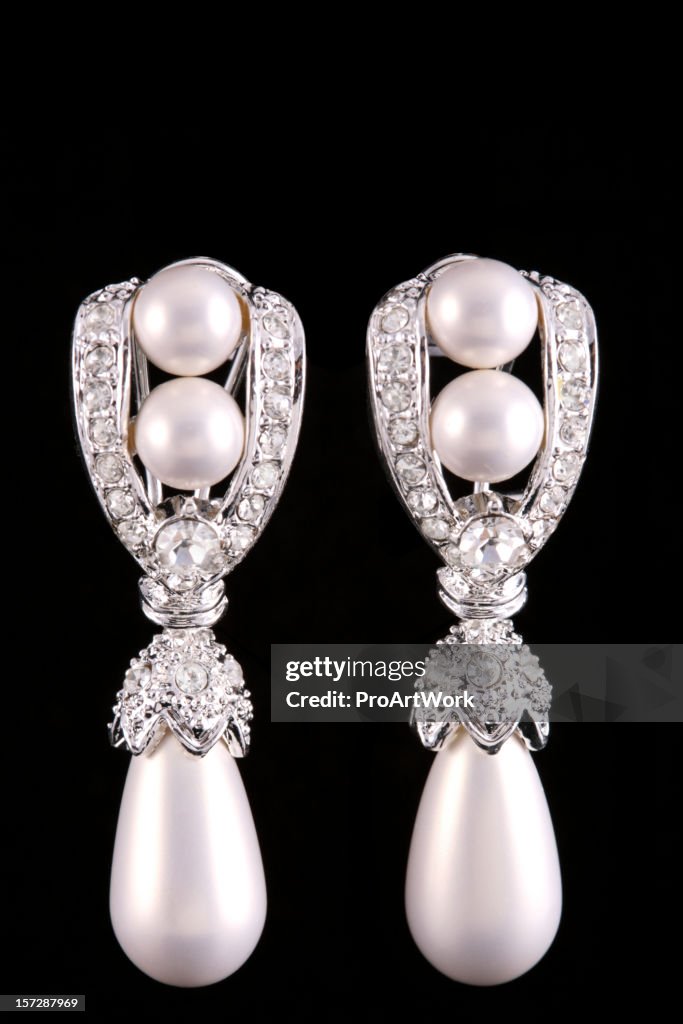 Pearl Diamond Earings