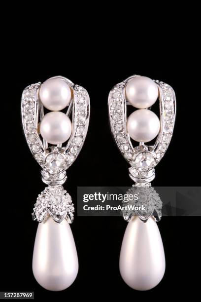 pearl diamond earings - pearl earring stock pictures, royalty-free photos & images