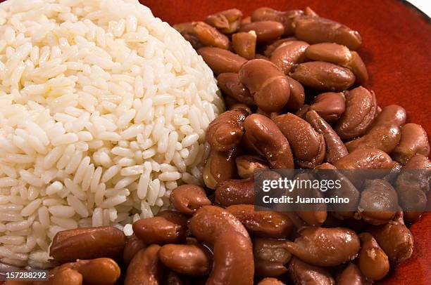 steamed rice and beans - bonen stockfoto's en -beelden