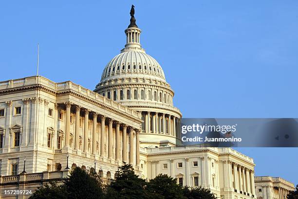 capitole des états-unis - haut lieu touristique national photos et images de collection