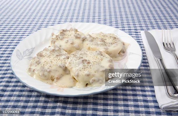 biscuits and gravy - gravy stock pictures, royalty-free photos & images