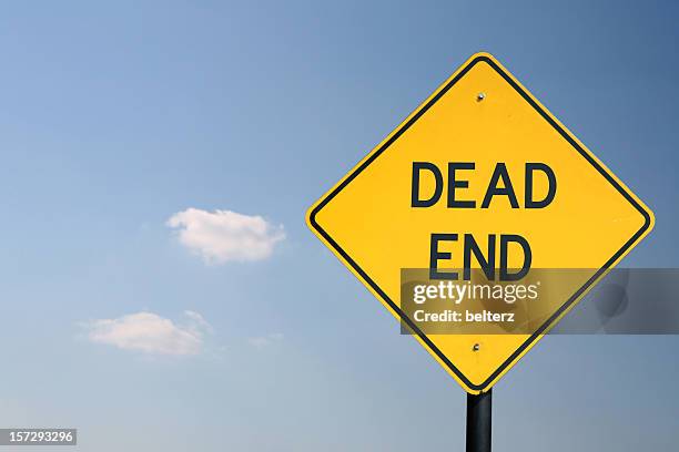 dead end sign - dead end sign stock pictures, royalty-free photos & images