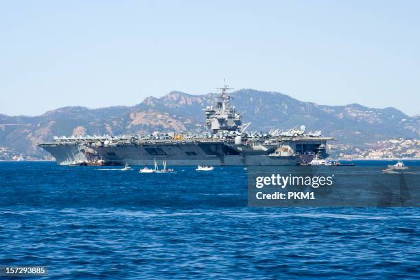 uss enterprise aircraft carrier - militair schip stockfoto's en -beelden