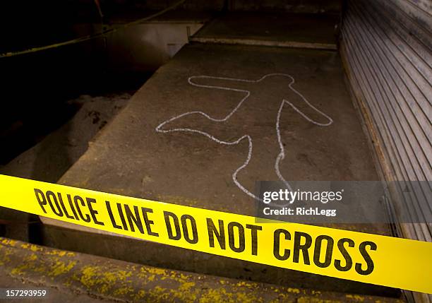 police line crime scene - body line stockfoto's en -beelden