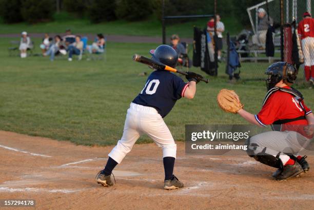 baseball-spiel - baseball kid stock-fotos und bilder