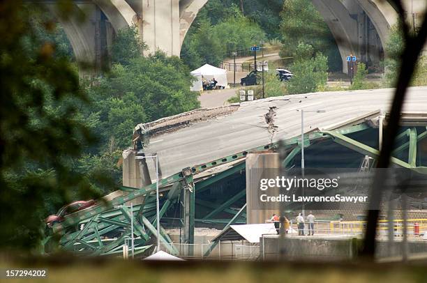 minneapolis bridge collapse - collapsing bridge stock pictures, royalty-free photos & images