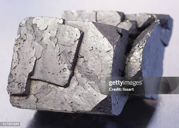 steine und mineralien galena - eisenerz stock-fotos und bilder