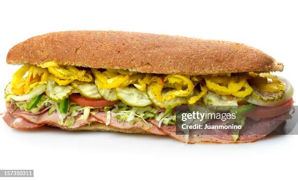 pain de blé entier italien sandwich sous-marin - submarine sandwiches photos et images de collection
