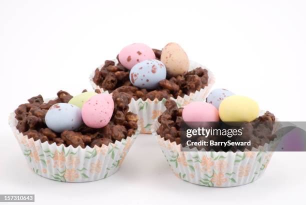 easter chocolate nest cakes - animal nest stock pictures, royalty-free photos & images