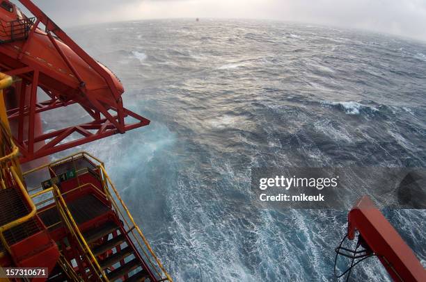 Oil Rig Bad Weather Photos and Premium High Res Pictures - Getty Images