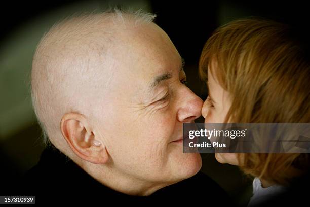 fighting cancer - cancer portrait stock pictures, royalty-free photos & images